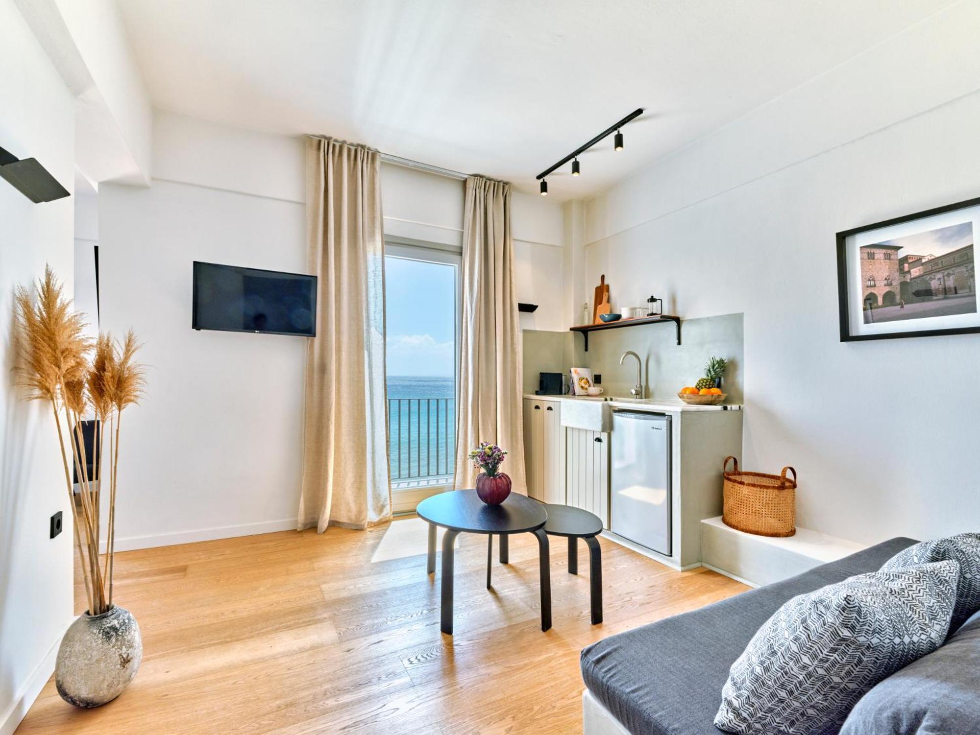 Magoo Suites Логарас Экстерьер фото